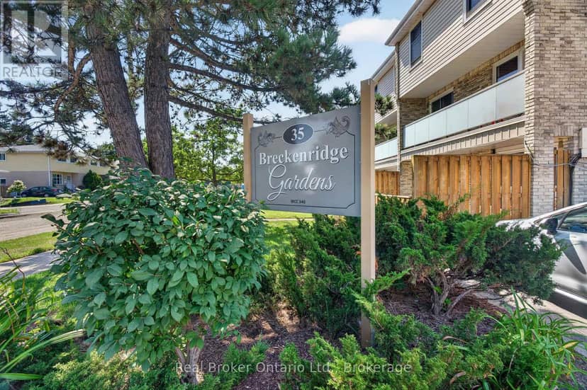 29 - 35 Breckenridge Drive — photo 2 of 29