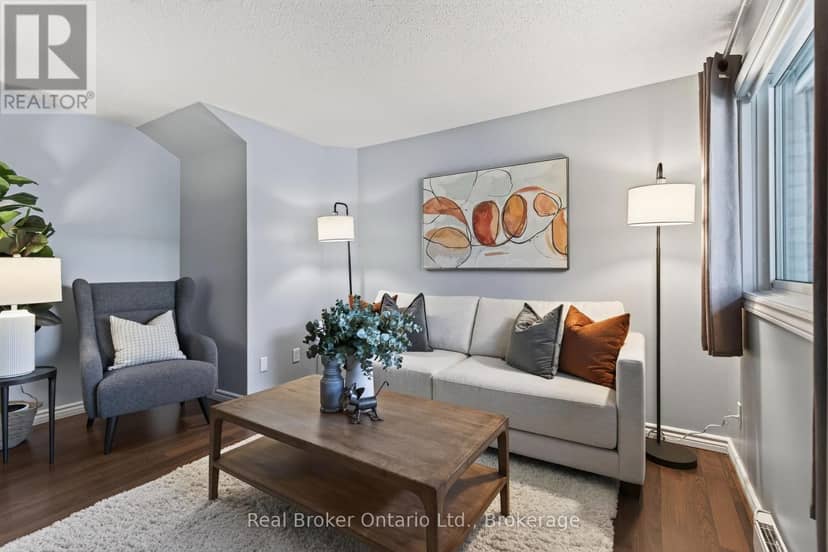 29 - 35 Breckenridge Drive — photo 8 of 29