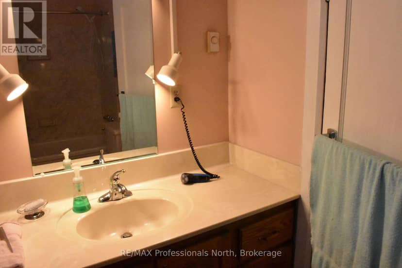 1418 Sedgwick Road — photo 18 of 40