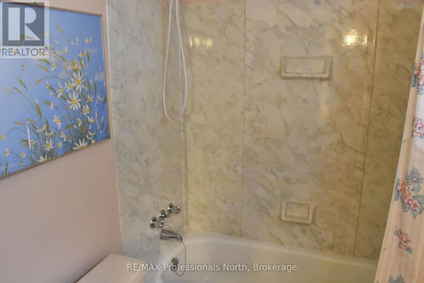 1418 Sedgwick Road — photo 20 of 40