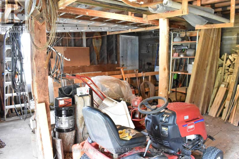 1418 Sedgwick Road — photo 39 of 40