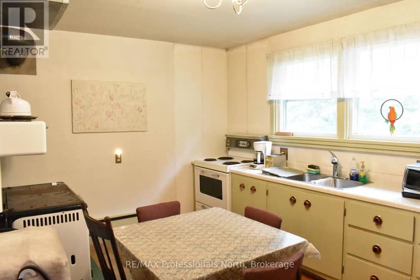 1418 Sedgwick Road — photo 6 of 40