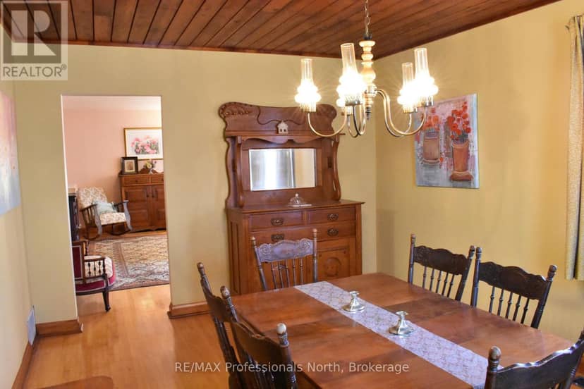 1418 Sedgwick Road — photo 9 of 40