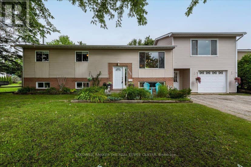 2593 Lawrence Avenue, Innisfil, photo 2