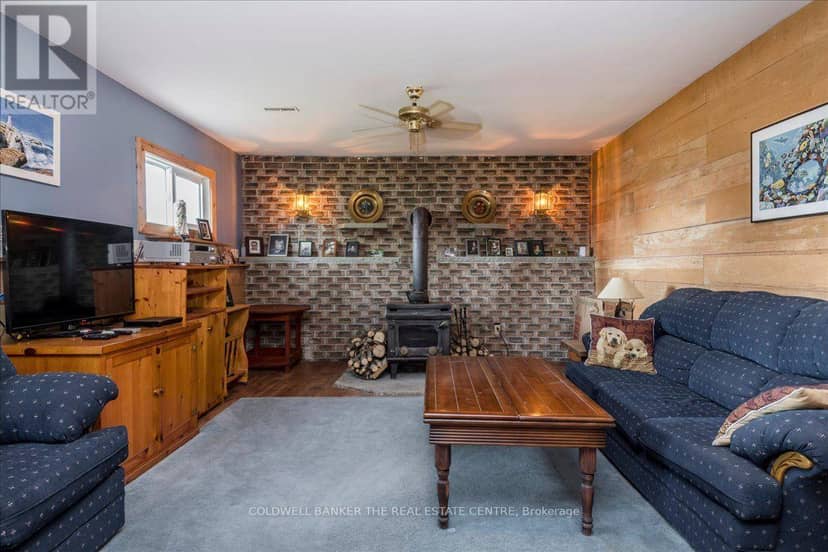 2593 Lawrence Avenue — photo 21 of 39