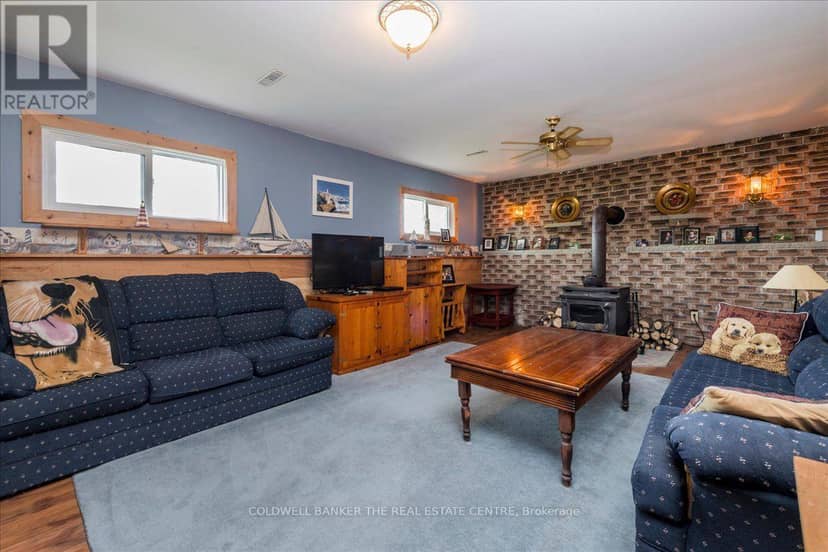 2593 Lawrence Avenue — photo 22 of 39