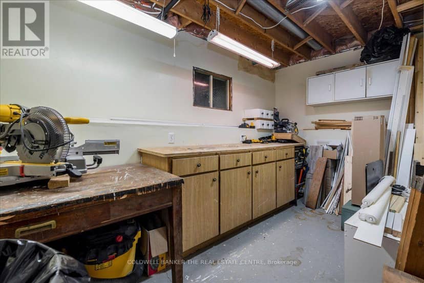 2593 Lawrence Avenue — photo 27 of 39