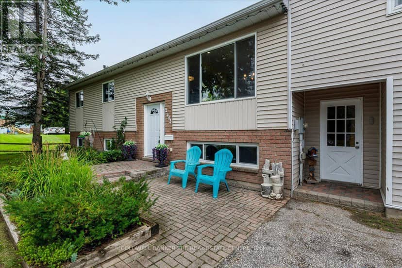 2593 Lawrence Avenue, Innisfil, photo 3