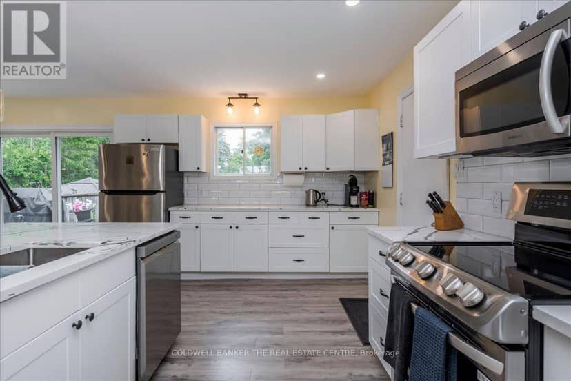 2593 Lawrence Avenue, Innisfil, photo 6