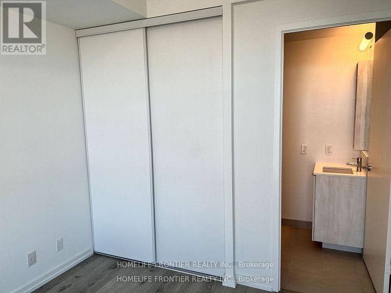 4308 - 7890 Jane Street — photo 11 of 24