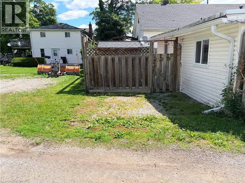 9 MARSHALL Lane — photo 21 of 24