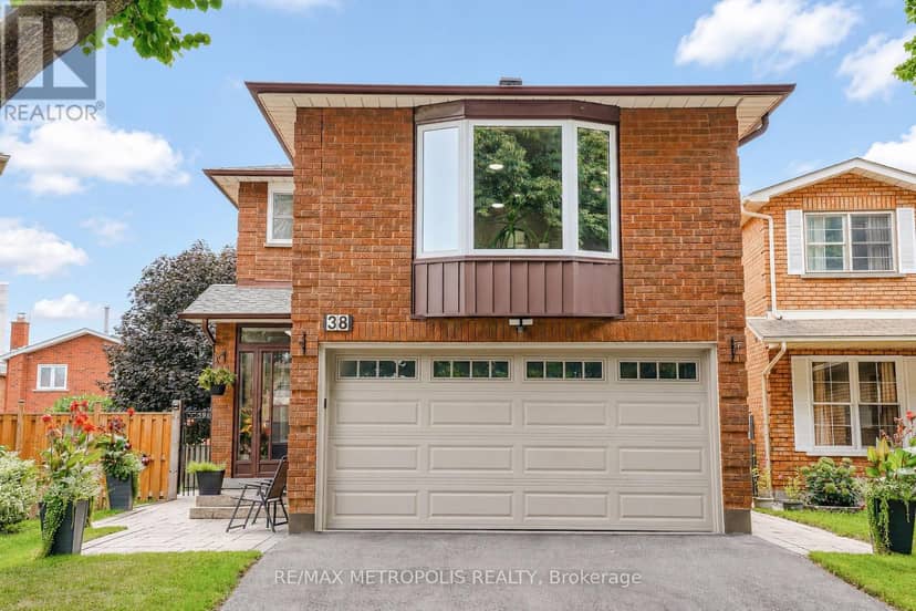 38 Langholm Court — photo 11 of 40