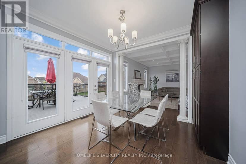 8 Mitchell Crescent — photo 18 of 40