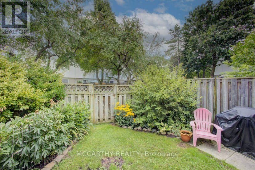22 - 325 William Street — photo 30 of 40