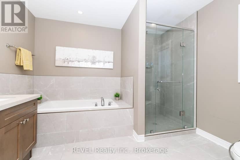 8961 Emily Boulevard — photo 22 of 40