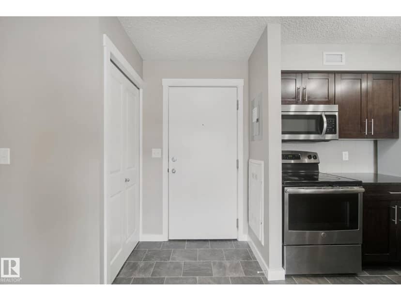 #217 5810 Mullen Pl NW, Edmonton, photo 7