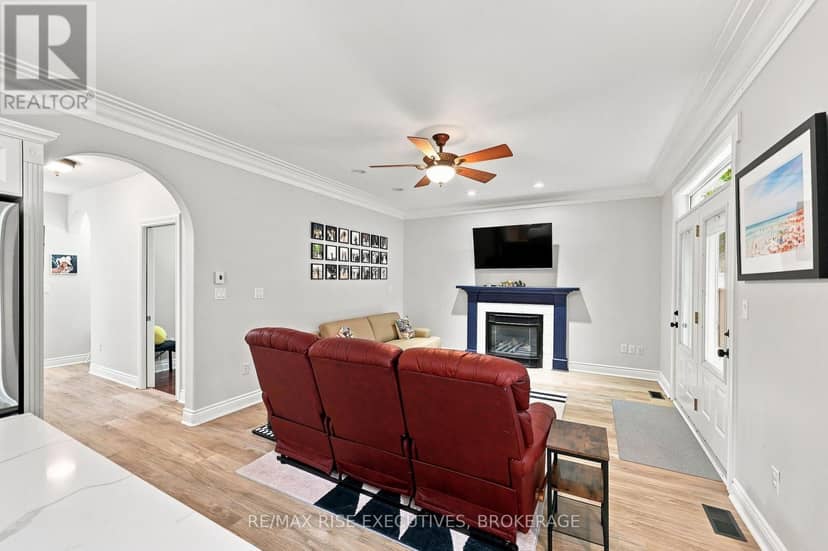 700 Melrose Street — photo 14 of 40