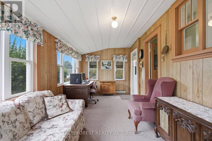31 Barker Street — photo 18 of 33