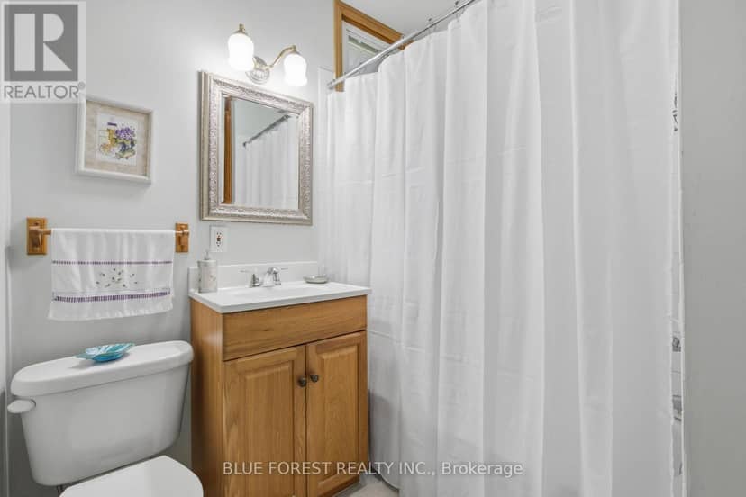 31 Barker Street — photo 23 of 33