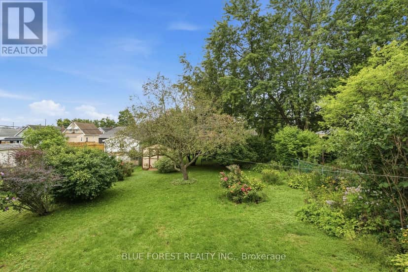 31 Barker Street — photo 26 of 33