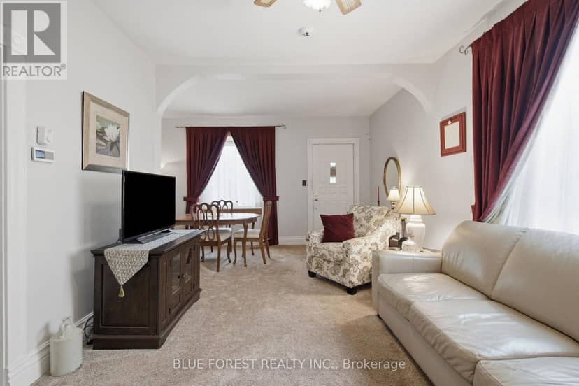 31 Barker Street — photo 9 of 33