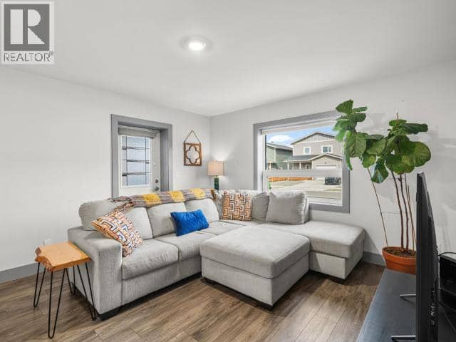 210 Neecheah Street — photo 6 of 38