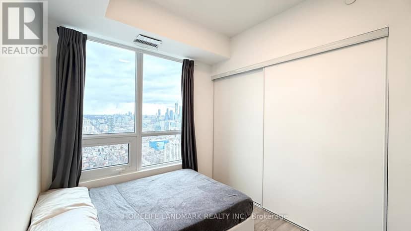 5002 - 108 Peter Street — photo 27 of 38