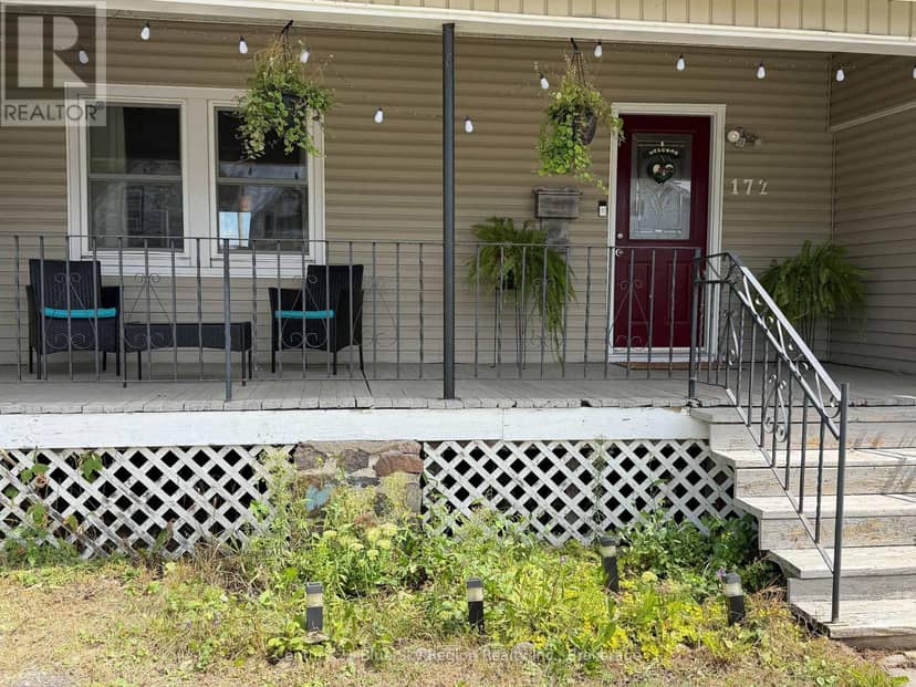 172 Fourth Avenue E — photo 2 of 25