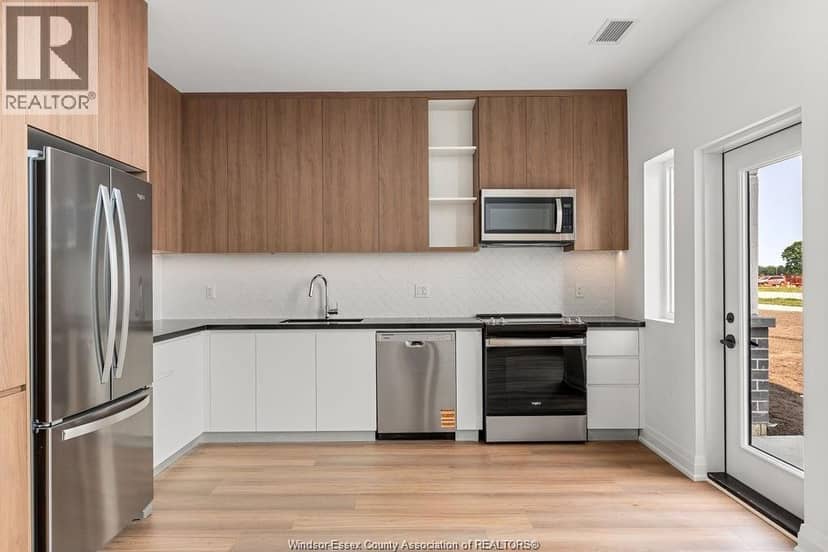 4400 LAURIER PARKWAY Unit# 212 — photo 11 of 31
