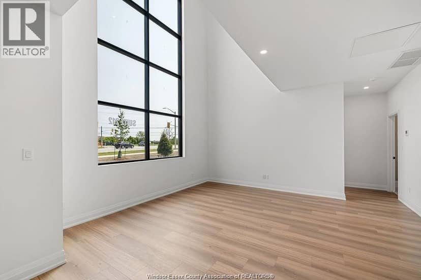 4400 LAURIER PARKWAY Unit# 212 — photo 7 of 31