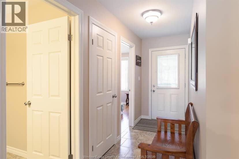 11123 Snowcrest Street — photo 3 of 34