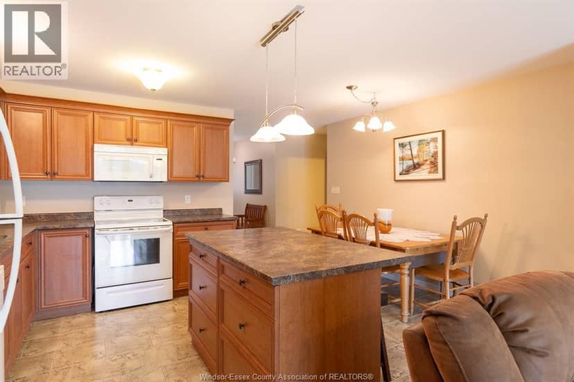 11123 Snowcrest Street — photo 18 of 34