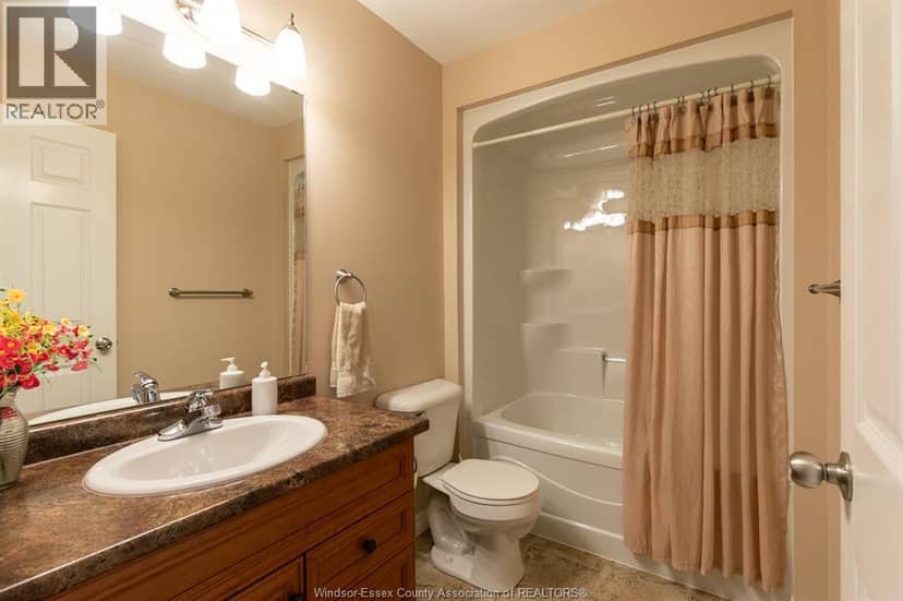 11123 Snowcrest Street — photo 6 of 34