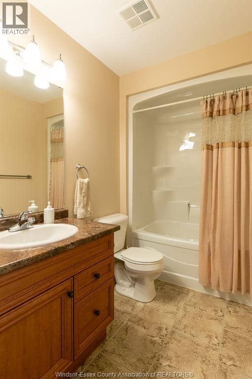 11123 Snowcrest Street — photo 7 of 34