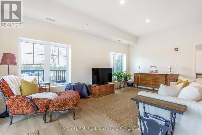 224 - 121 Mary Street — photo 14 of 35