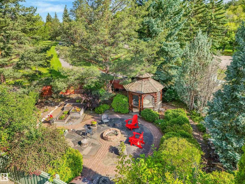 110 Weaver Dr NW — photo 9 of 40