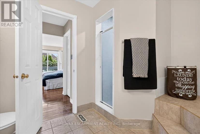 52 Sunvale Place — photo 24 of 39