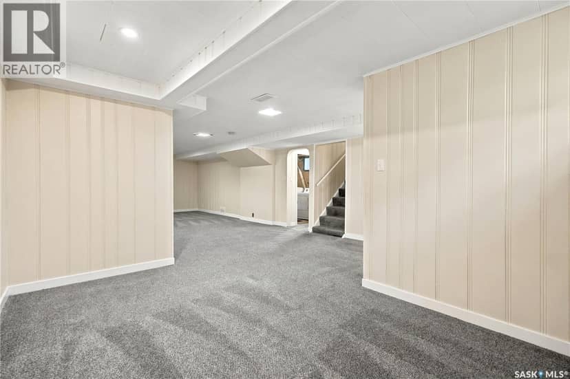 2928 Queen Street — photo 25 of 35