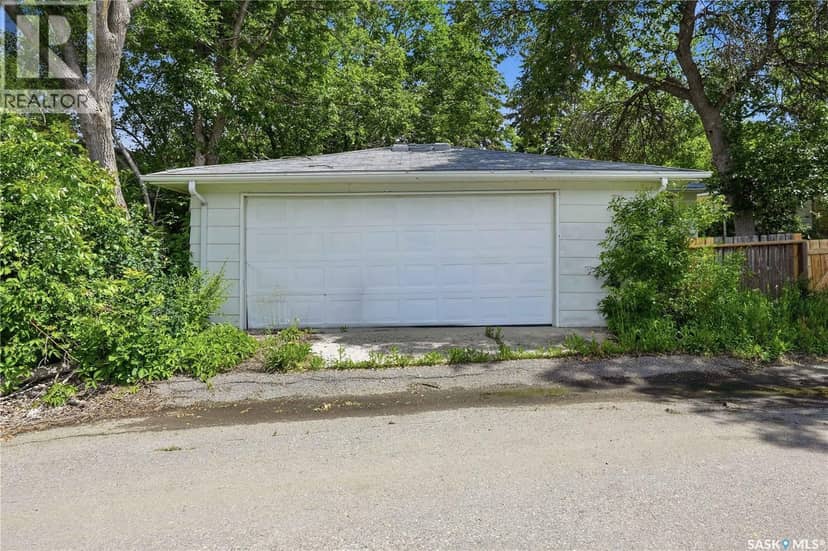 2928 Queen Street — photo 34 of 35
