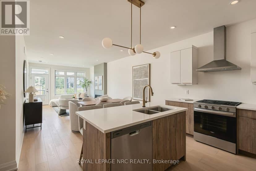 70 C - 586 Seneca Drive — photo 10 of 25