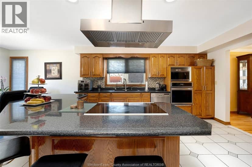 12339 Funaro Crescent — photo 12 of 40