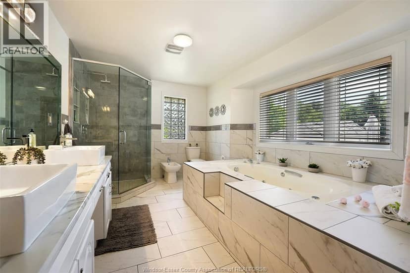 12339 Funaro Crescent — photo 20 of 40