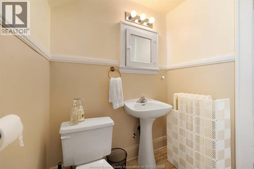 7505 Riverside DRIVE East — photo 29 of 40