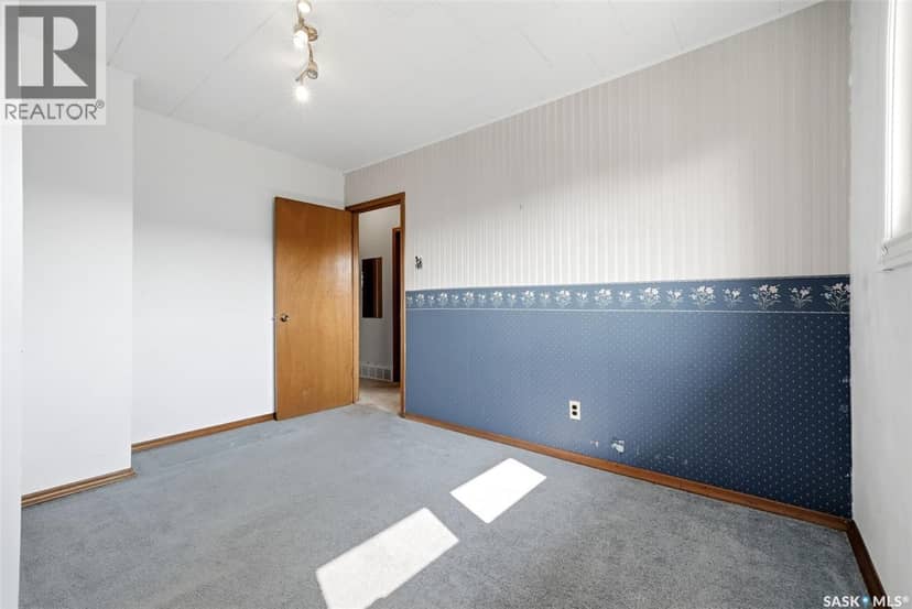 273 Angus STREET — photo 15 of 25