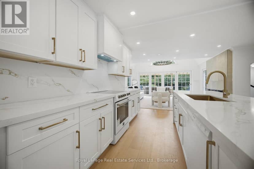 947 Glenwood Avenue — photo 12 of 40