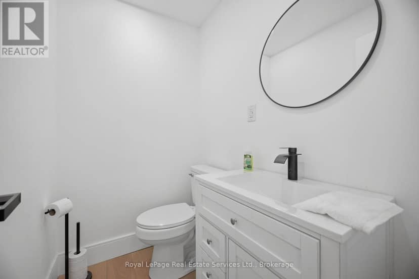 947 Glenwood Avenue — photo 16 of 40