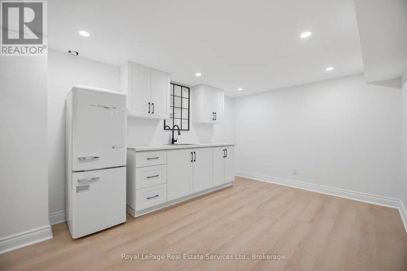 947 Glenwood Avenue — photo 30 of 40