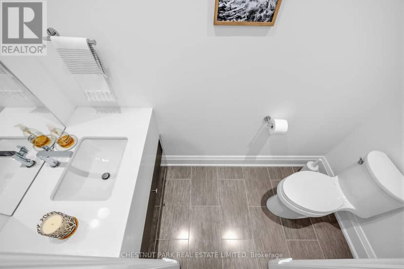 29 Oaklands Avenue — photo 12 of 35