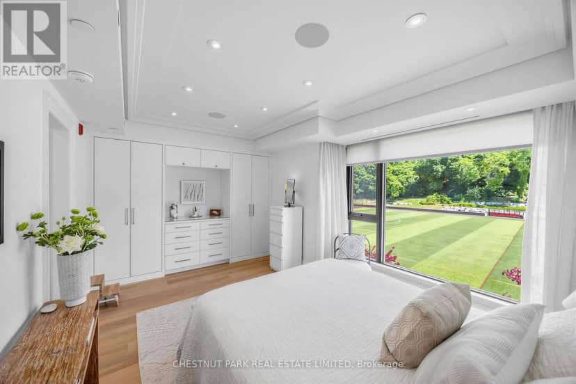 29 Oaklands Avenue — photo 15 of 35