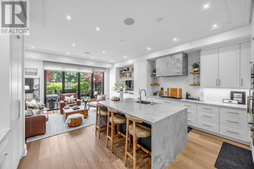 29 Oaklands Avenue, Toronto, photo 8